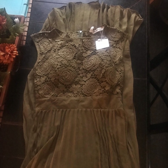 Olive Pleated Lace Crochet Long Maxi Dress NEW - Picture 6 of 6